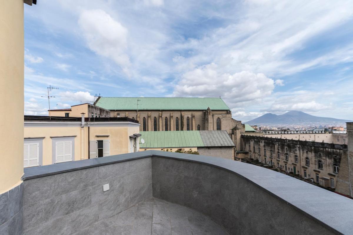 Residenza Trinita Maggiore نابولي المظهر الخارجي الصورة