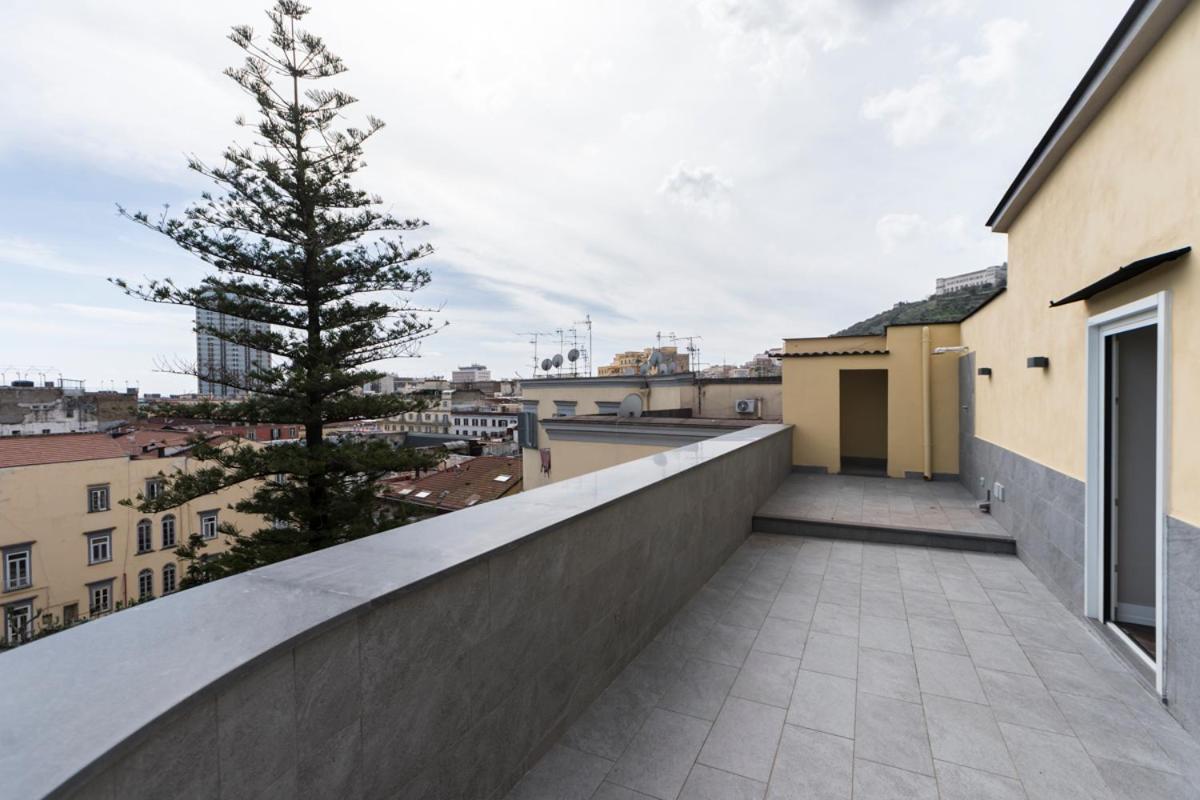 Residenza Trinita Maggiore نابولي المظهر الخارجي الصورة