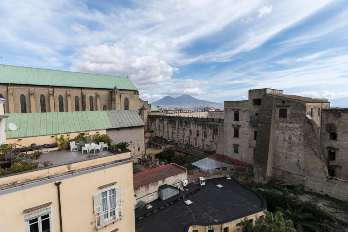 Residenza Trinita Maggiore نابولي المظهر الخارجي الصورة